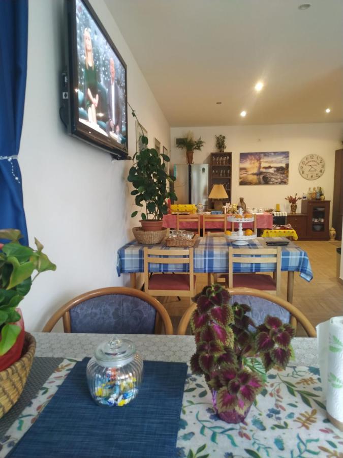 Motel Stone Gardens Доли Экстерьер фото